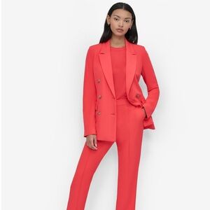 Women's Double-Breasted Peak-Lapel Blazer